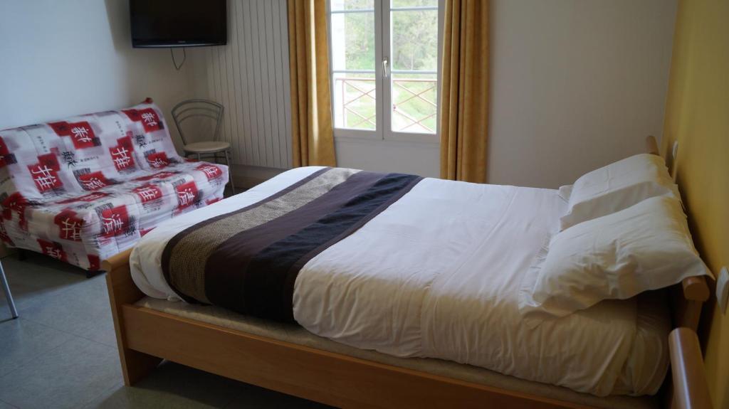 Appart'Hotel Bellevue Thermes De La Reine 巴涅尔德比戈尔 客房 照片